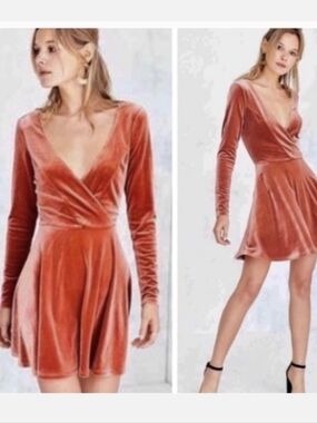 Kimchi Blue Rust Velvet Wrap-Style Long Sleeve Skater Dress